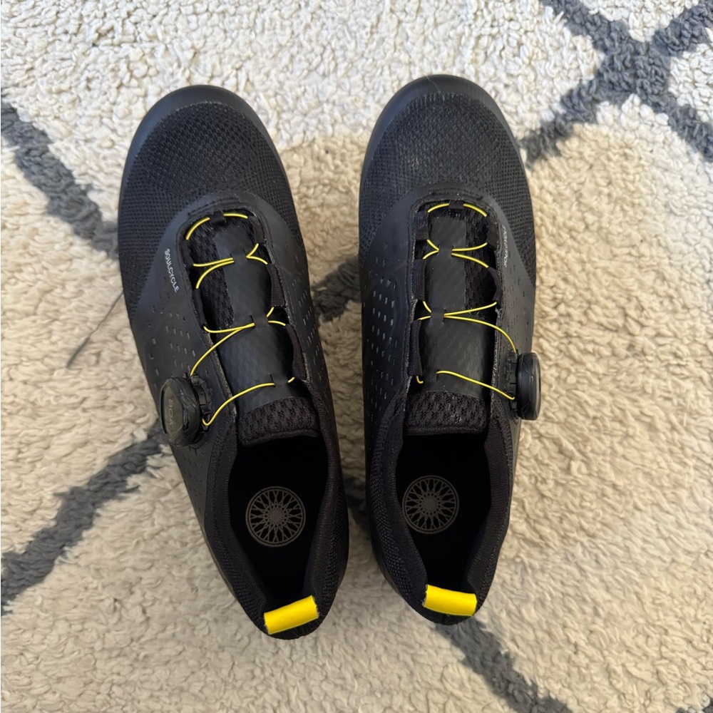 Lightly used SoulCycle Legend 2.0 cycling shoe